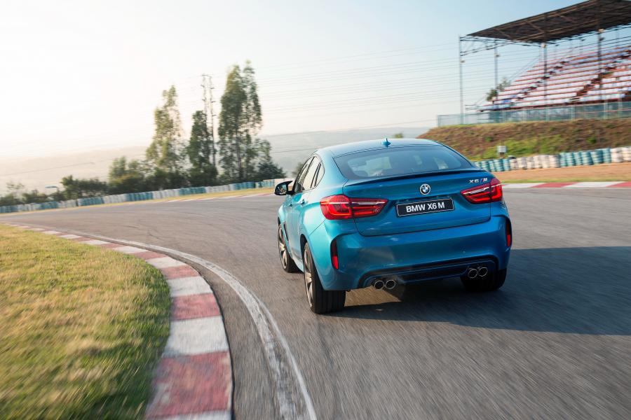  BMW X6 M 2015 года  (ZA) (фото 19 из 30)